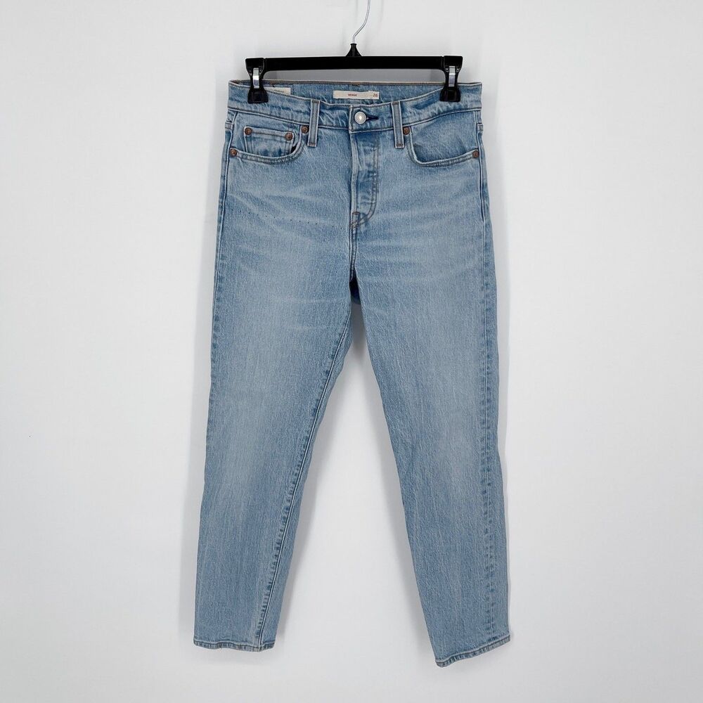 Levi's Premium Wedgie Jeans Sz 26 *SPOTS* Button Fly Light Wash High Rise Blue